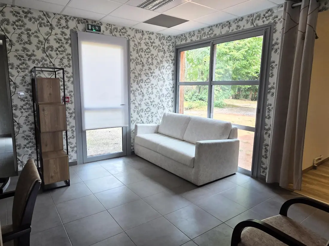 Maison de Vacances Louchy-Montfand 5