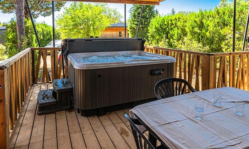 Campasun Camping Les Hautes Prairies **** - Lourmarin - 40