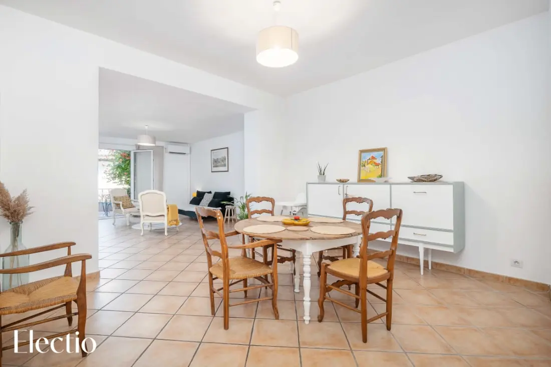 Maison Alena | Place Centrale Lourmarin