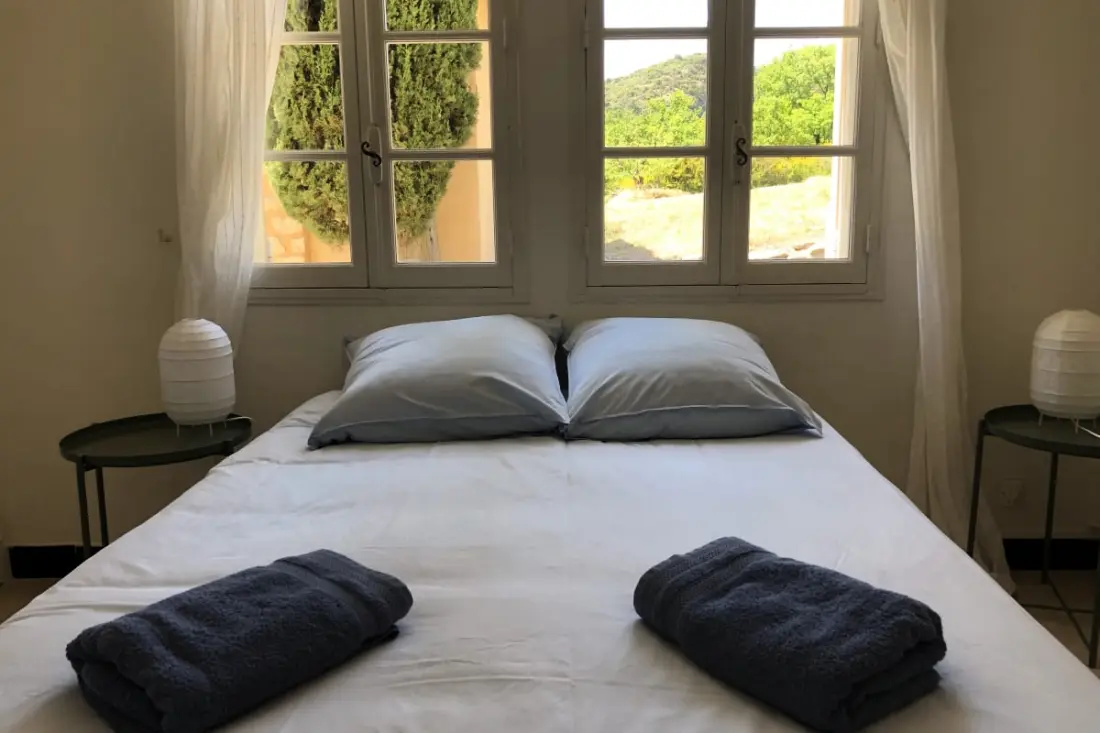 Maison De Famille En Pleine Nature, Piscine  Lourmarin