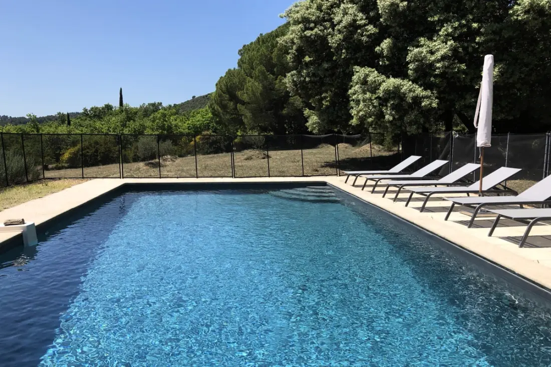 Maison De Famille En Pleine Nature, Piscine  Lourmarin