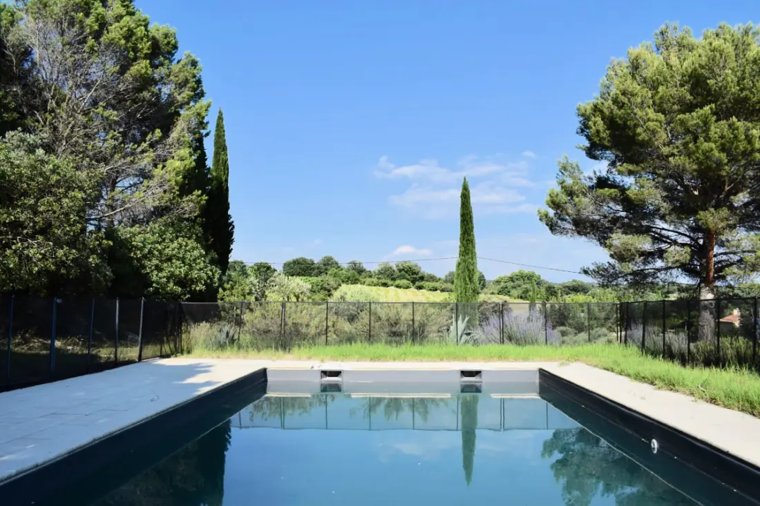Maison De Famille En Pleine Nature, Piscine  Lourmarin