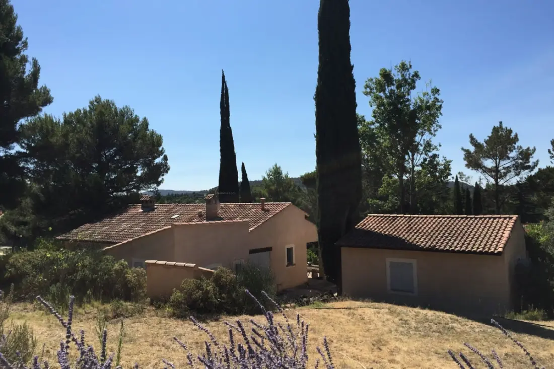 Maison De Famille En Pleine Nature, Piscine  Lourmarin