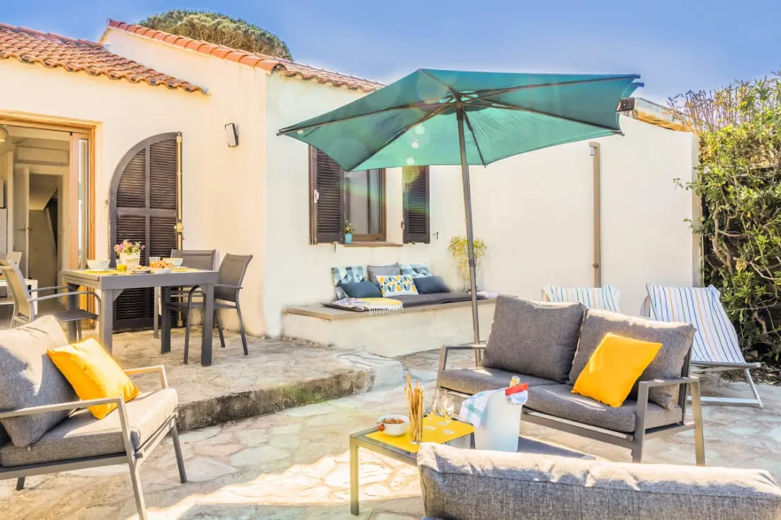 Casale E Piazze 46 – Maison De Vacances Face à La Mer à Lumio
