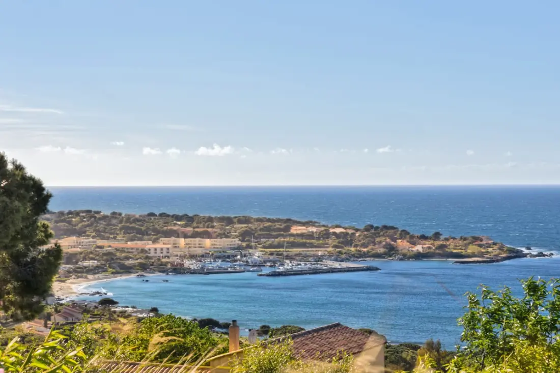 Casale E Piazze 46 – Maison De Vacances Face à La Mer à Lumio