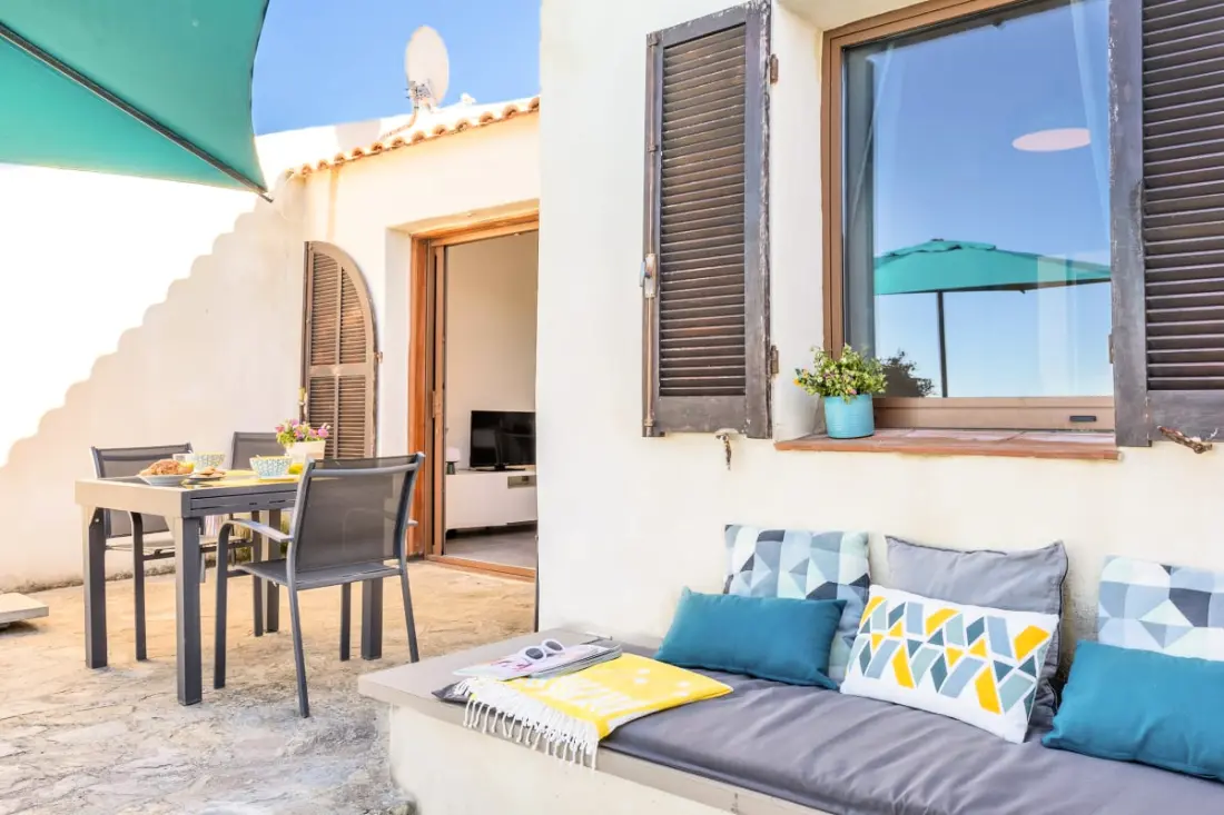 Casale E Piazze 46 – Maison De Vacances Face à La Mer à Lumio