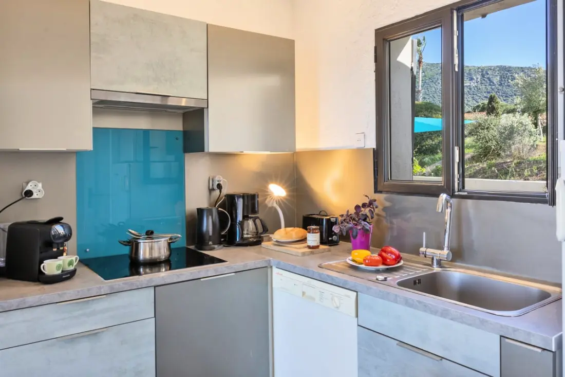 Casale E Piazze 46 – Maison De Vacances Face à La Mer à Lumio