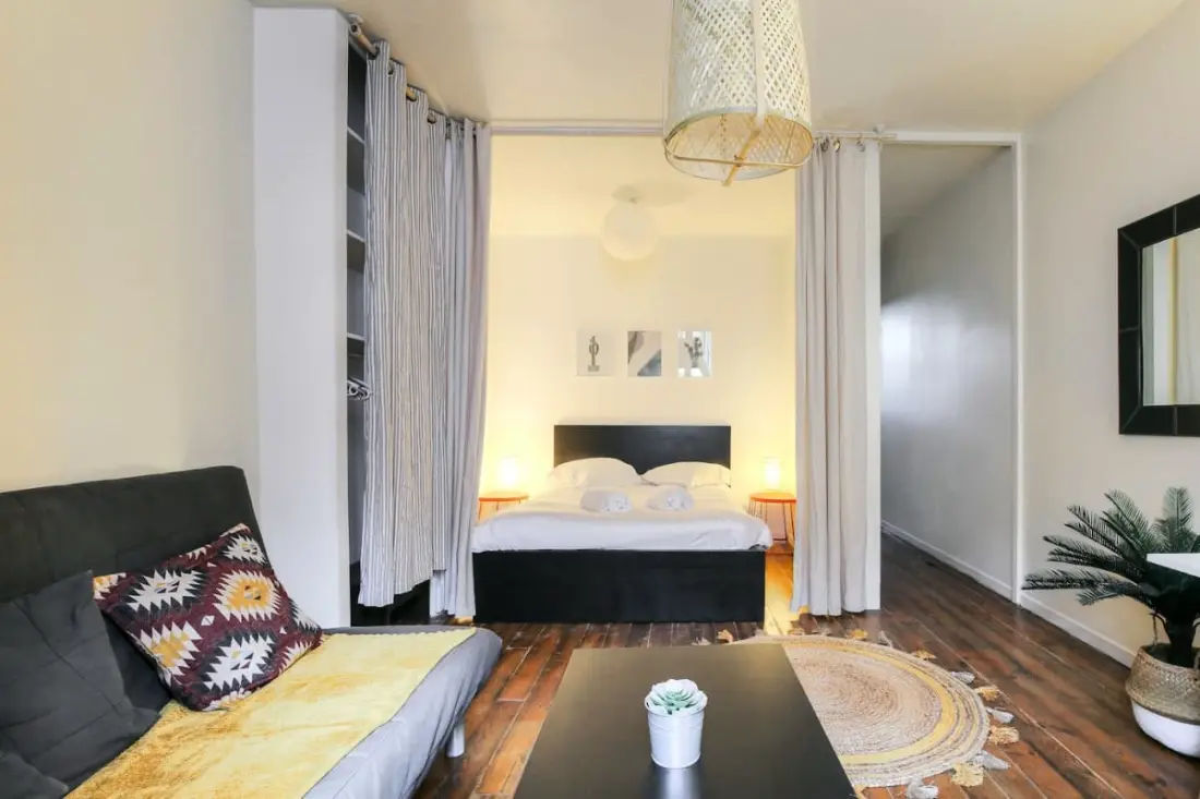 Charmant Logement Avec Balcon Au Coeur Du 7ème