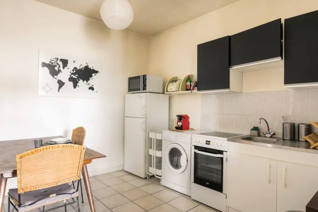 Charmant Logement Avec Balcon Au Coeur Du 7ème