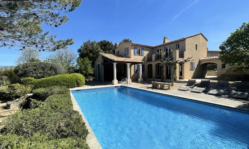 Villa Sauveterre Golf Pont Royal - - Mallemort - 1