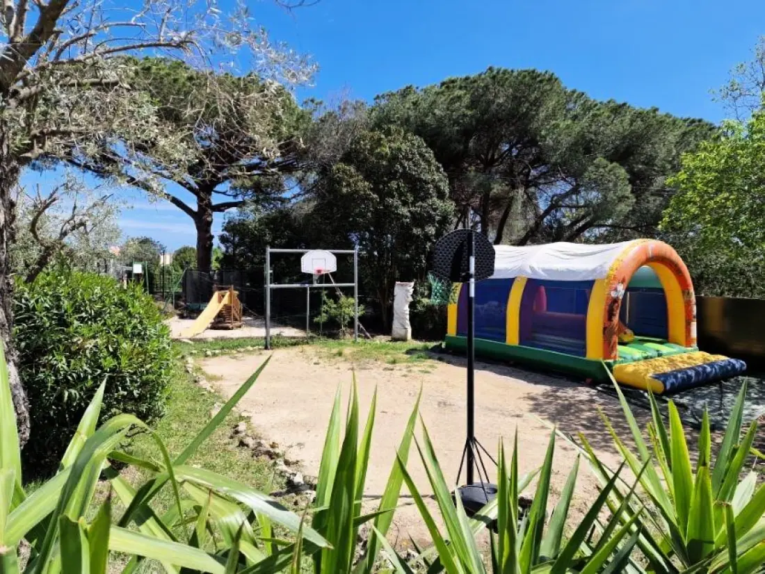 Camping La Provençale 4 étoiles★★★★