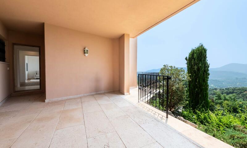 Résidence Villa 289m² 4 Chambres Piscine Et Vue Mer - - Mandelieu-la-Napoule - 33