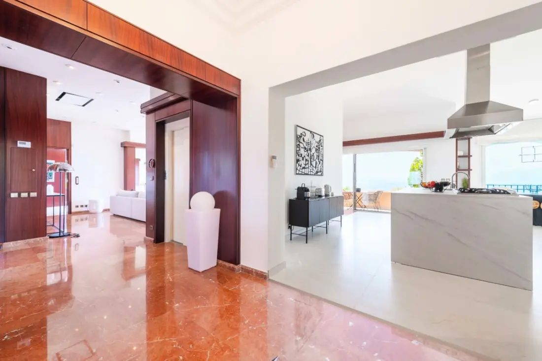 Résidence Villa 289m² 4 Chambres Piscine Et Vue Mer