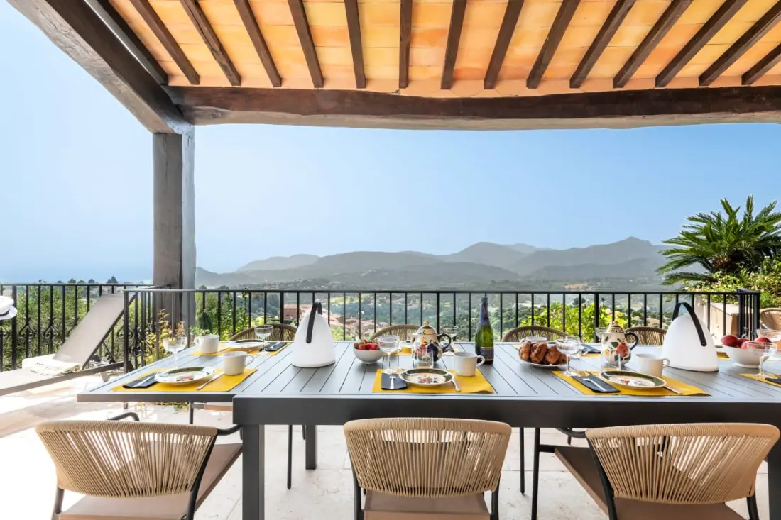 Résidence Villa 289m² 4 Chambres Piscine Et Vue Mer