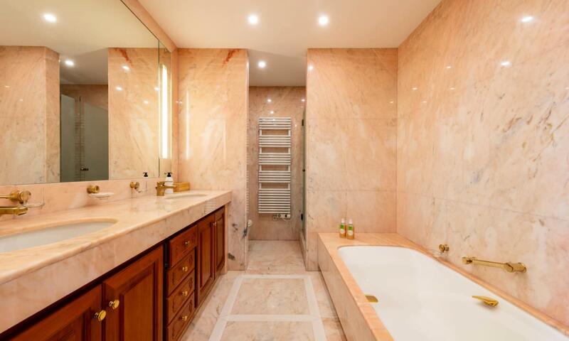 Résidence Villa 289m² 4 Chambres Piscine Et Vue Mer - - Mandelieu-la-Napoule - 31