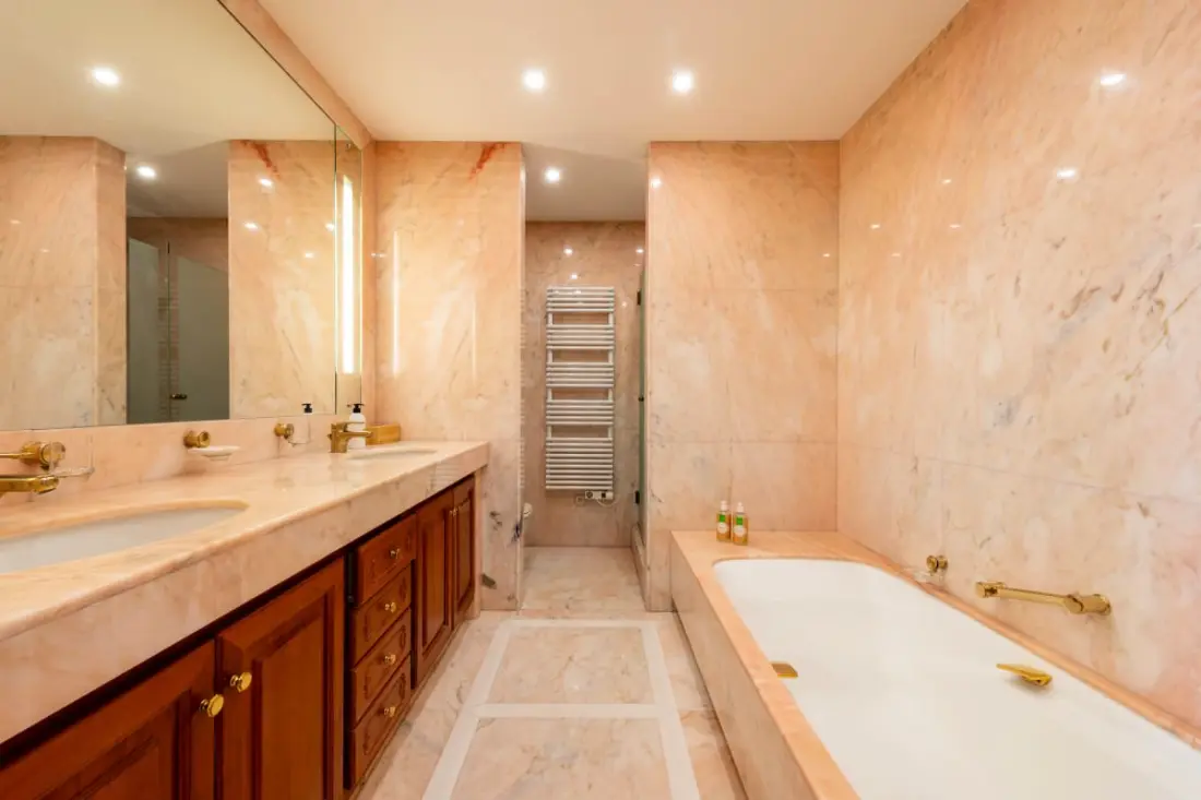 Résidence Villa 289m² 4 Chambres Piscine Et Vue Mer