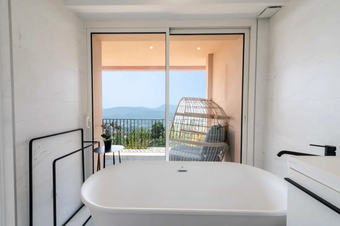 Résidence Villa 289m² 4 Chambres Piscine Et Vue Mer