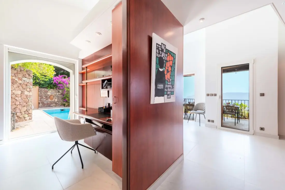 Résidence Villa 289m² 4 Chambres Piscine Et Vue Mer