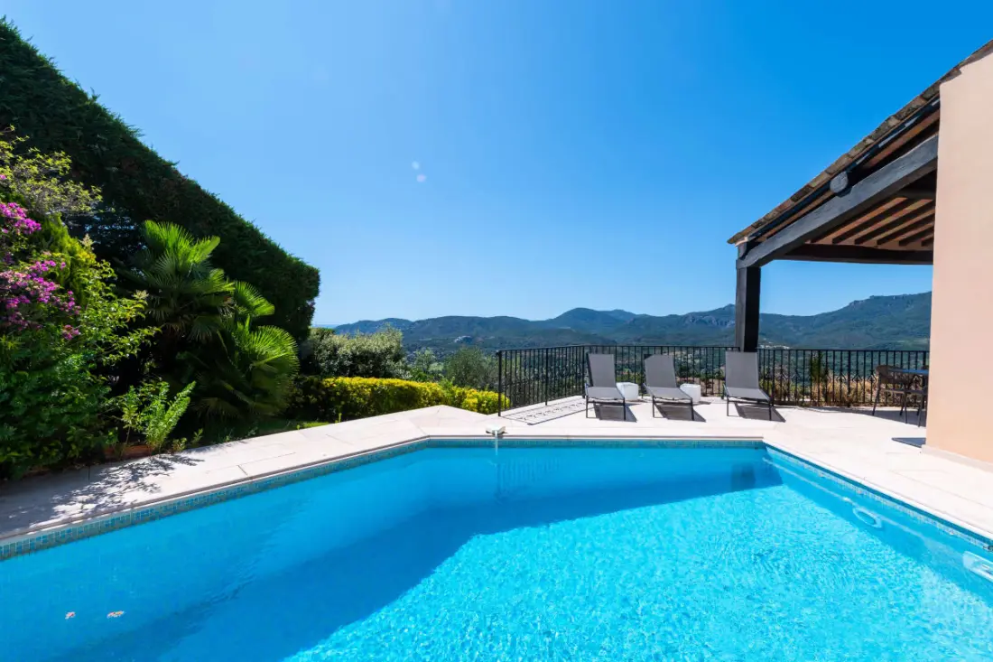 Résidence Villa 289m² 4 Chambres Piscine Et Vue Mer