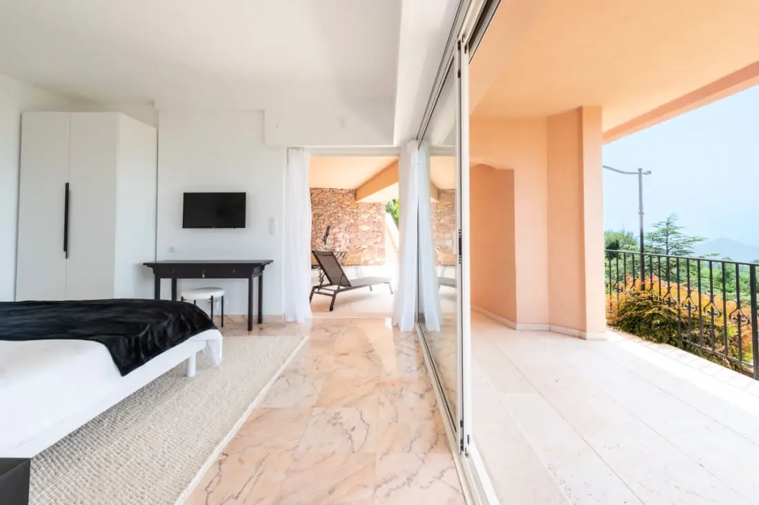 Résidence Villa 289m² 4 Chambres Piscine Et Vue Mer