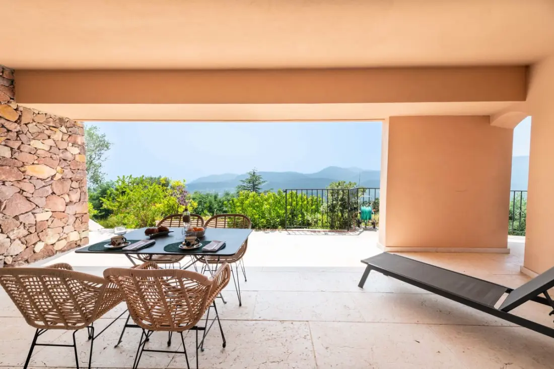 Résidence Villa 289m² 4 Chambres Piscine Et Vue Mer