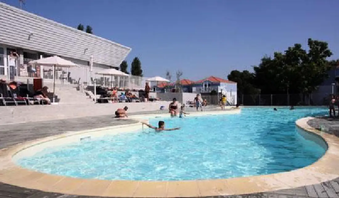 Village Park & Suites La Rochelle Marans3 étoiles★★★