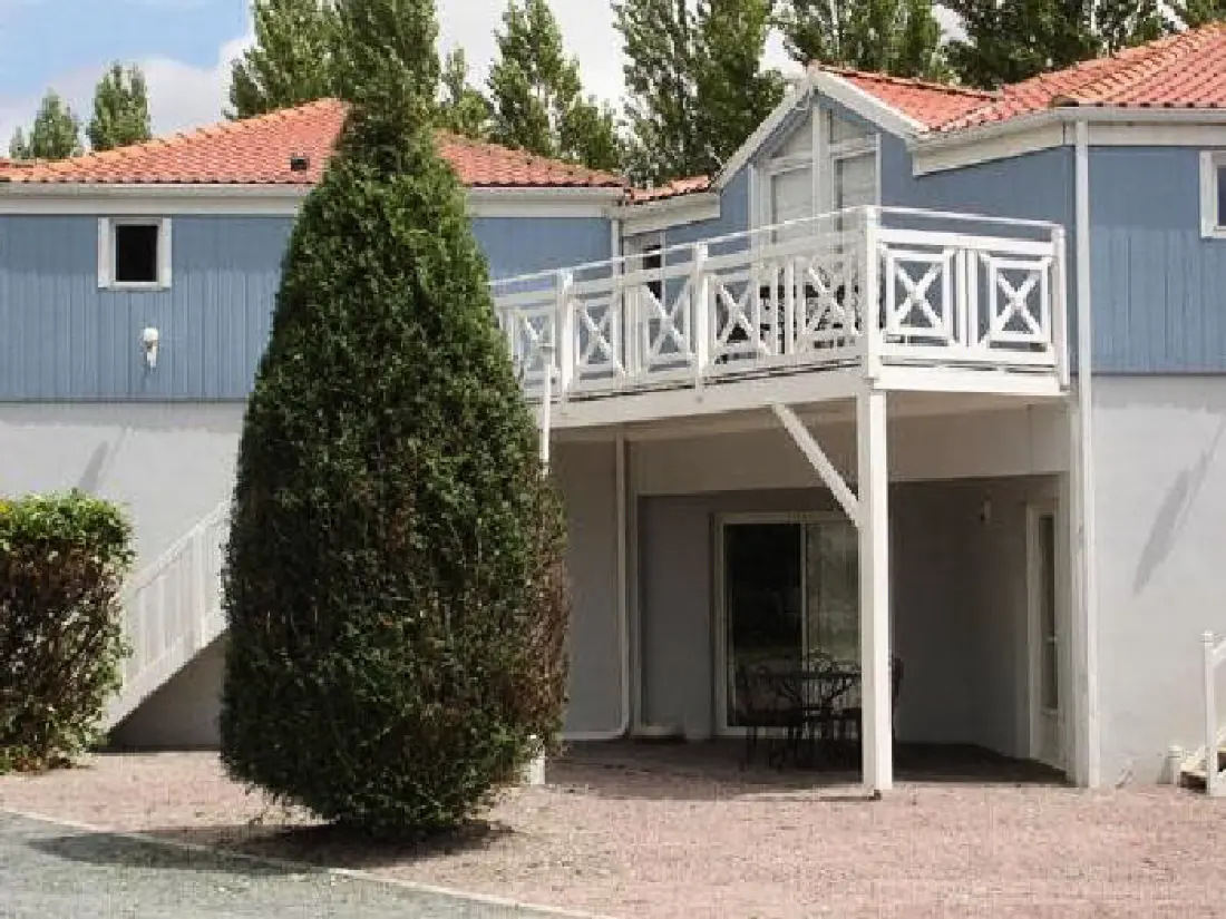 Village Park & Suites La Rochelle Marans3 étoiles★★★