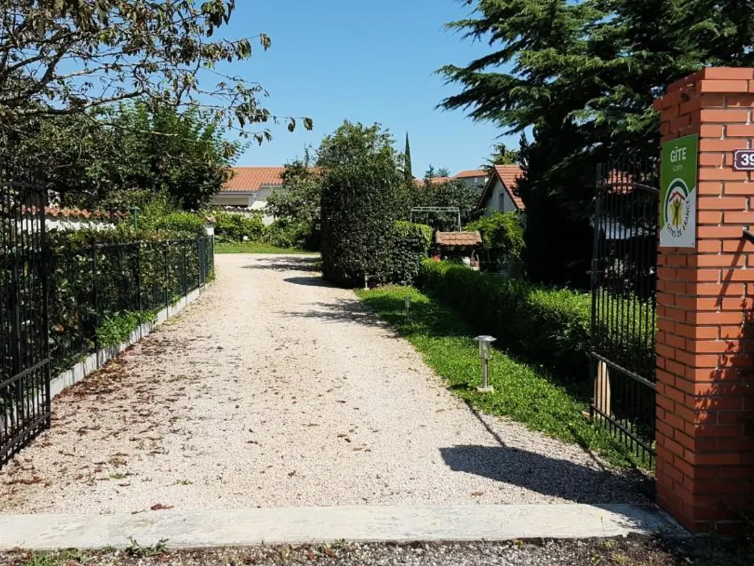 Maison de Vacances MARINGES 3