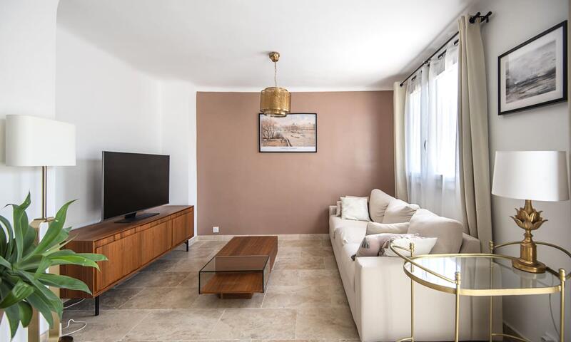 Bel Appartement De 65 M² Dans Le 8ème - Marseille - - Marseille - 1