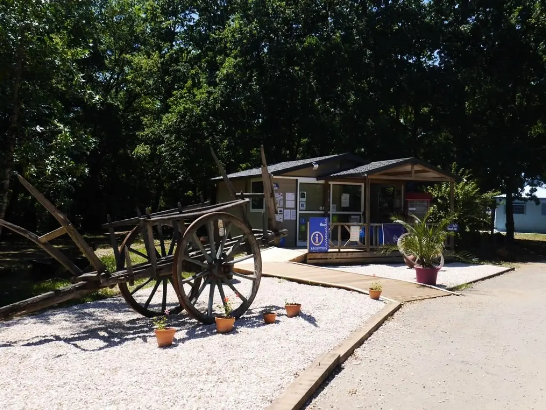 Flower Camping Le Lac aux Oiseaux 4 étoiles★★★★