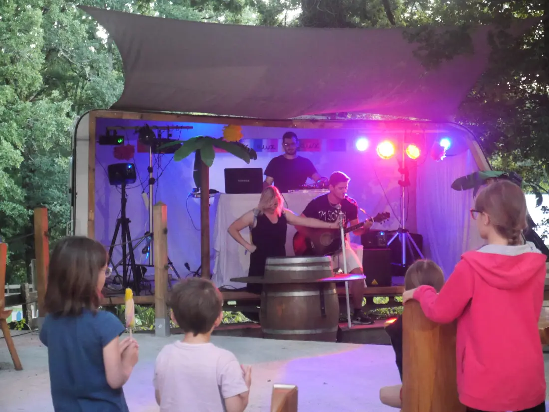 Flower Camping Le Lac aux Oiseaux 4 étoiles★★★★