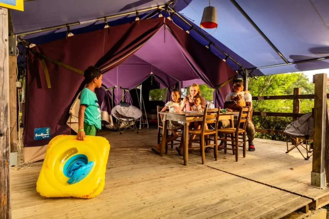 Flower Camping Le Lac aux Oiseaux 4 étoiles★★★★