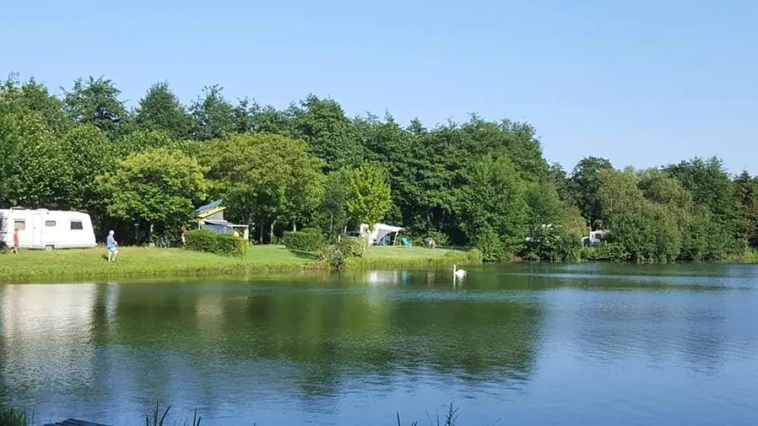 Flower Camping Des 2 Rivières 3 étoiles★★★