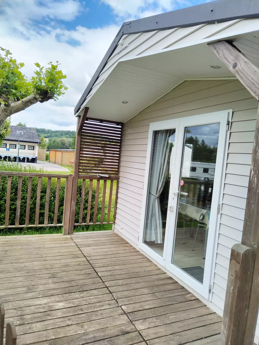 Flower Camping Des 2 Rivières 3 étoiles★★★