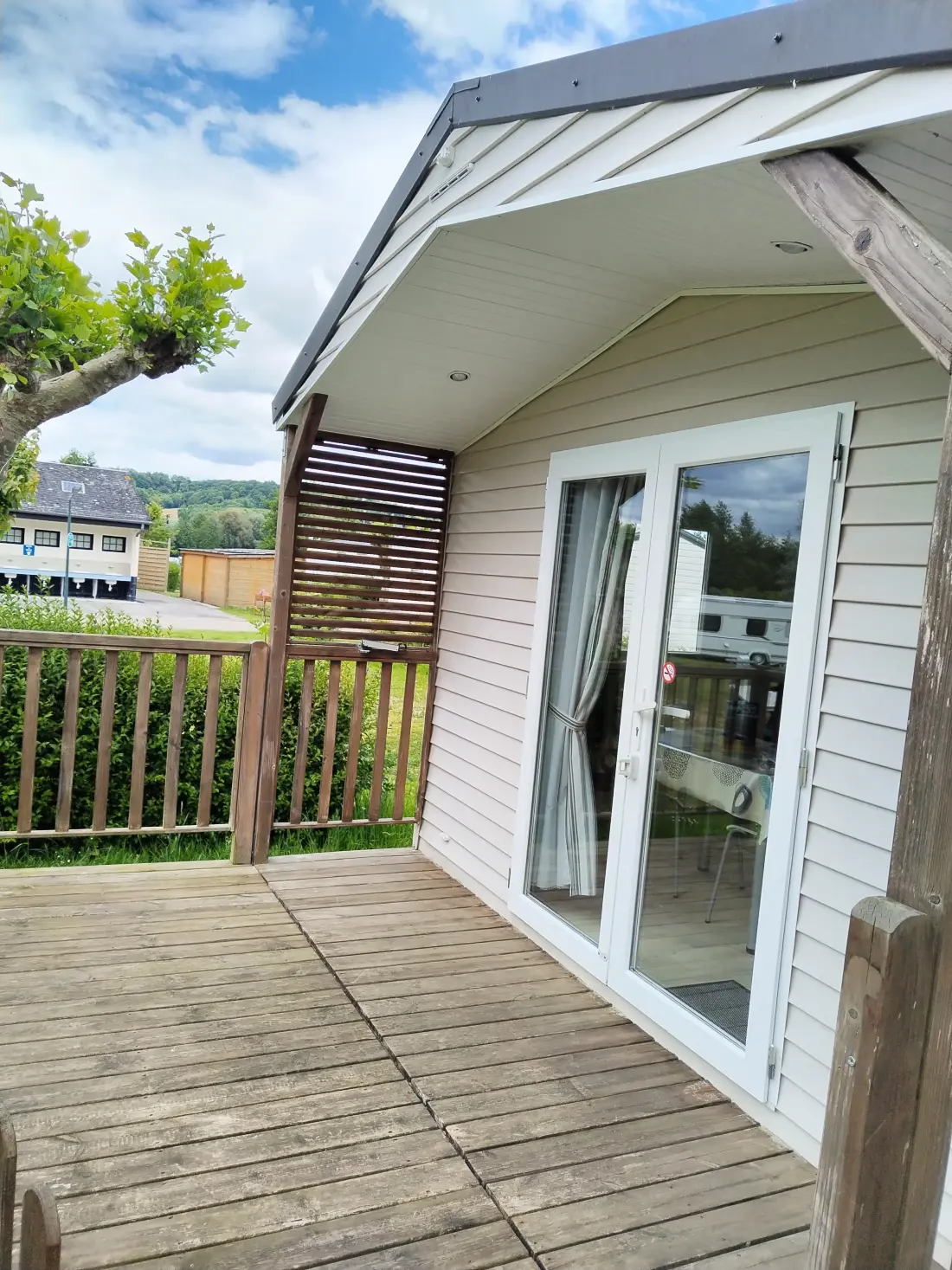 Flower Camping Des 2 Rivières 3 étoiles★★★