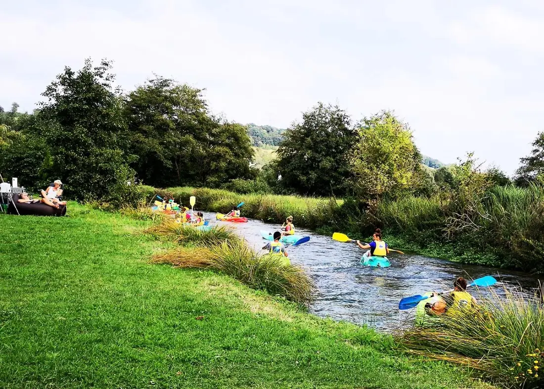 Flower Camping Des 2 Rivières 3 étoiles★★★