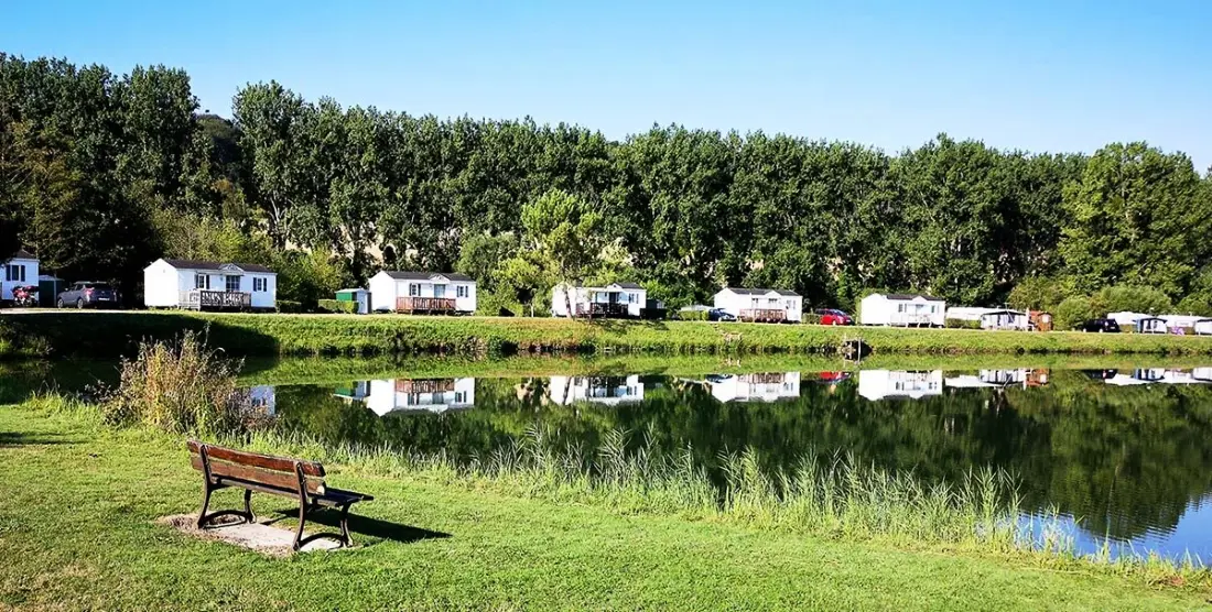 Flower Camping Des 2 Rivières 3 étoiles★★★