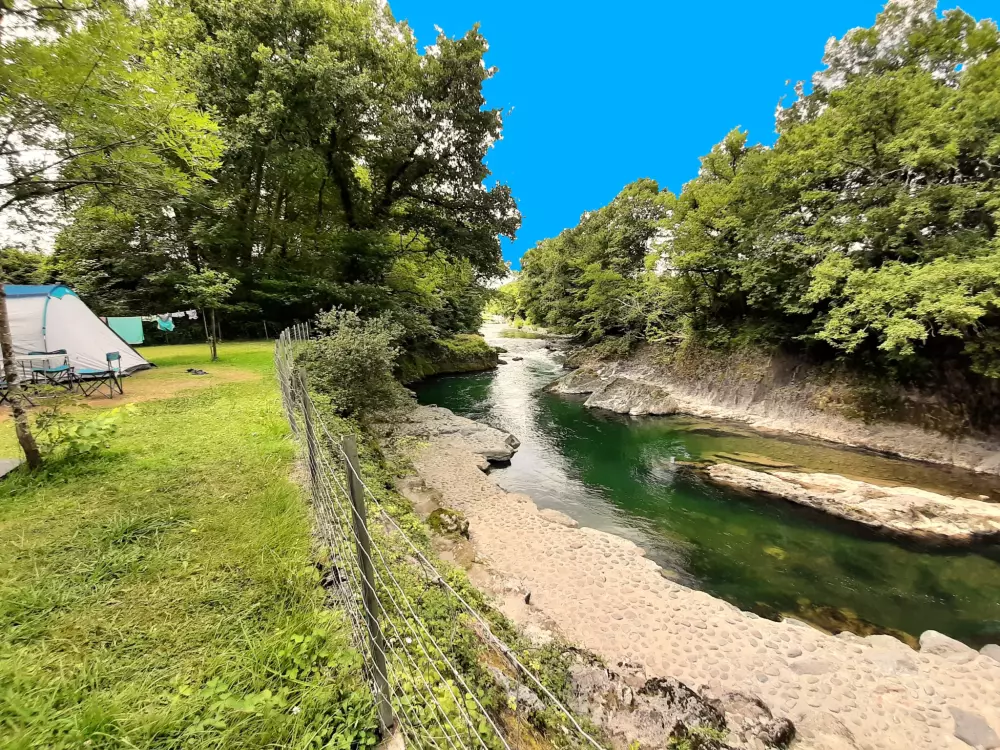 Camping Uhaitza Le Saison 3 étoiles★★★