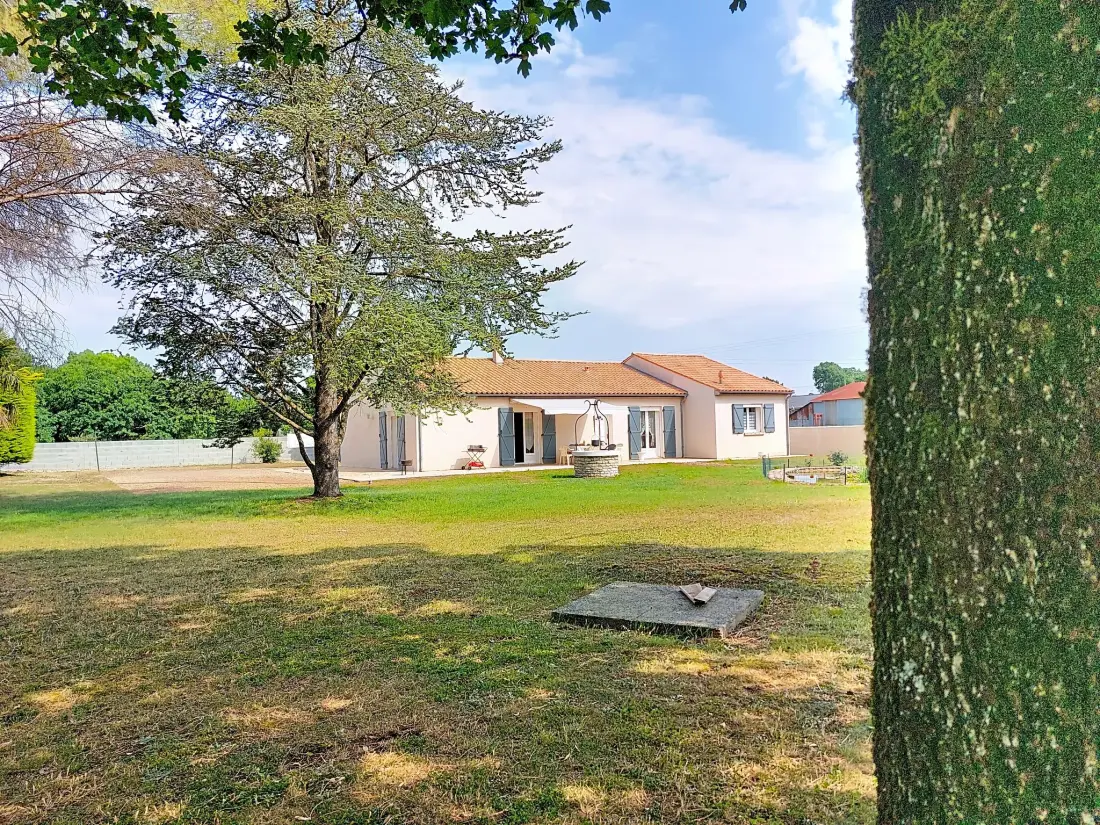 Maison de Vacances Mauze sur le Mignon