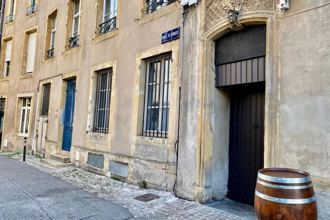 Au Fil De L'eau