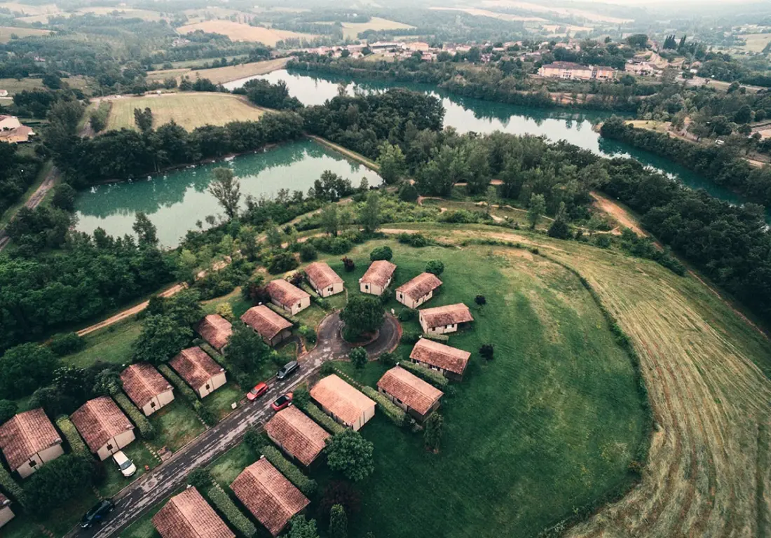 Terres de France -  Hameaux des Lacs