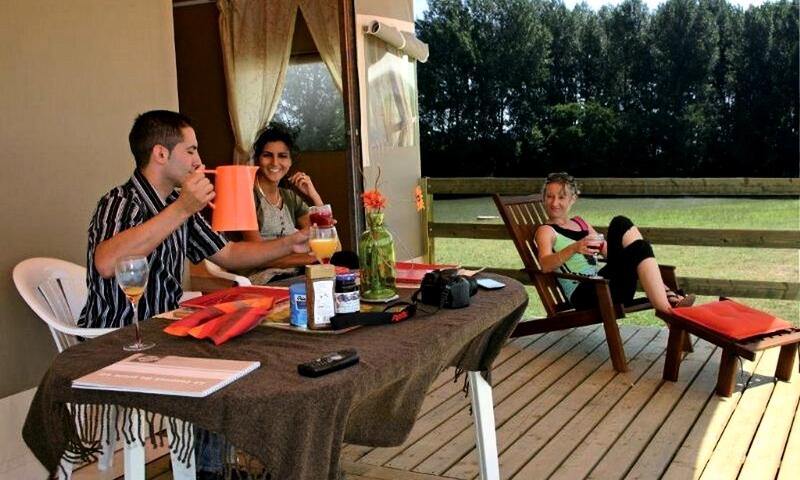 France - Jura - Montbarrey - Camping Flower Les 3 Ours 3*