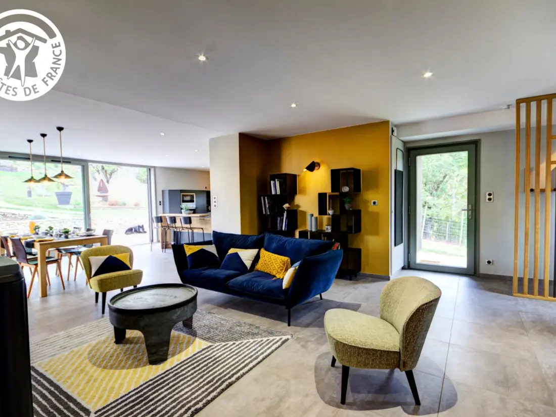 Maison de Vacances MONTBRISON 2