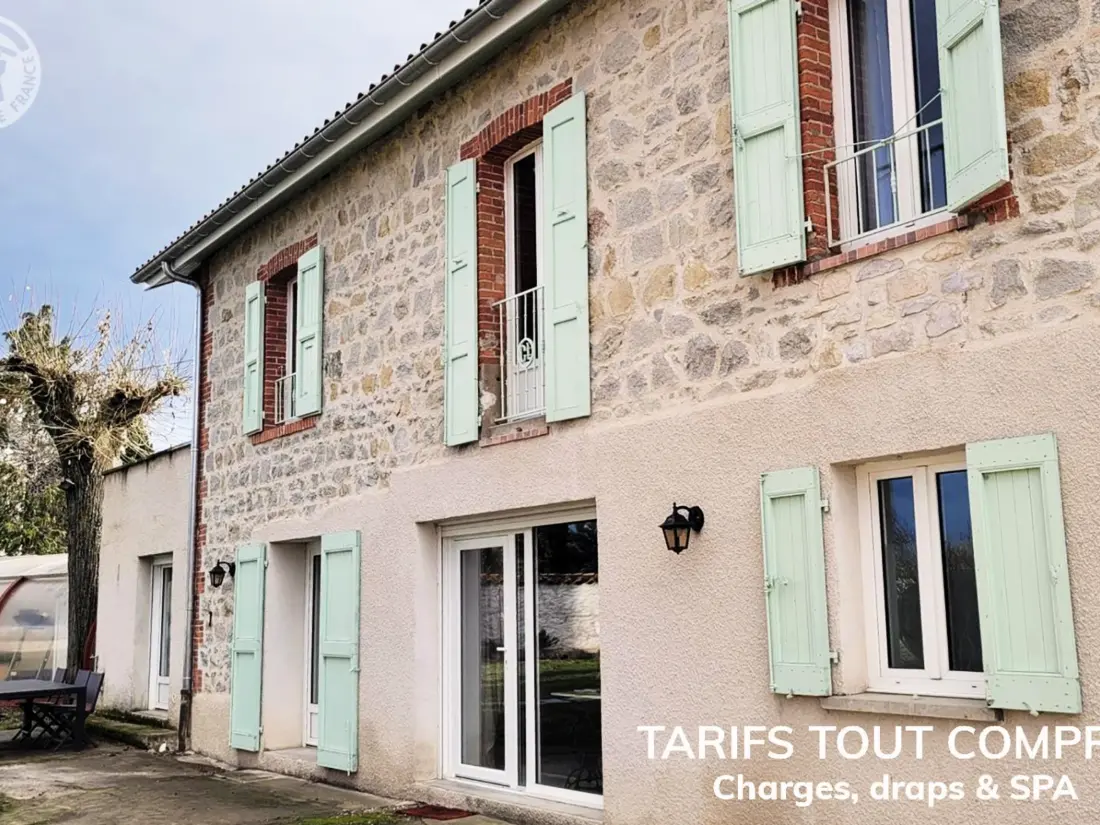 Maison de Vacances MONTBRISON 3