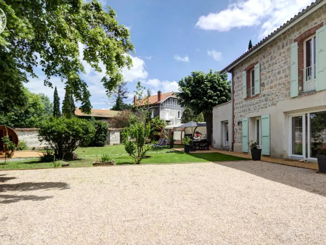 Maison de Vacances MONTBRISON 3