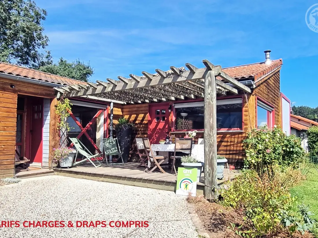 Maison de Vacances MONTBRISON 4