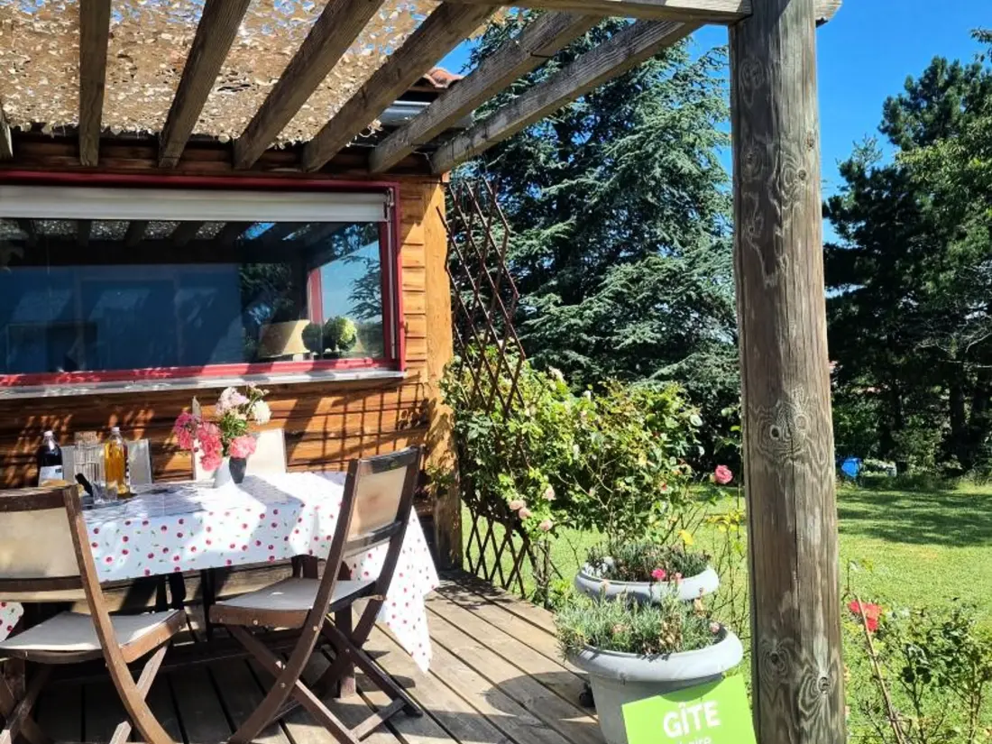 Maison de Vacances MONTBRISON 4