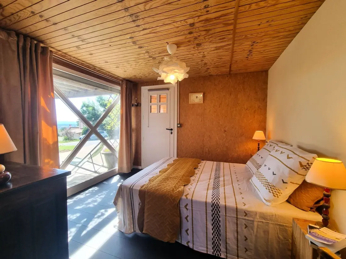 Maison de Vacances MONTBRISON 4