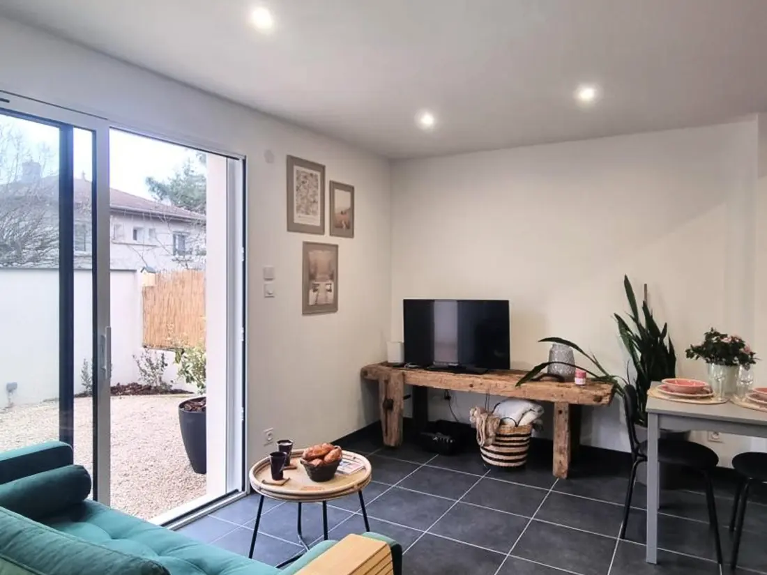 Maison de Vacances Montrond-les-Bains 2