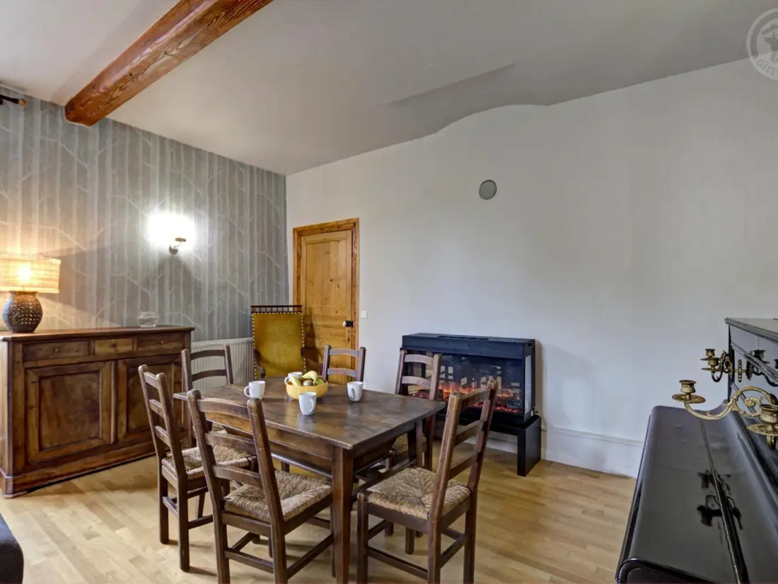 Maison de Vacances MORNAND-EN-FOREZ